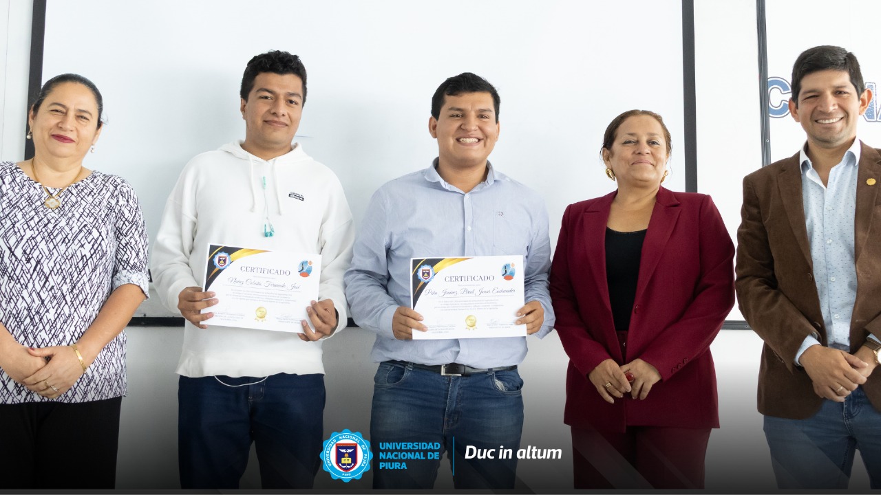 Reconocen a mejores alumnos y egresados de la FIC